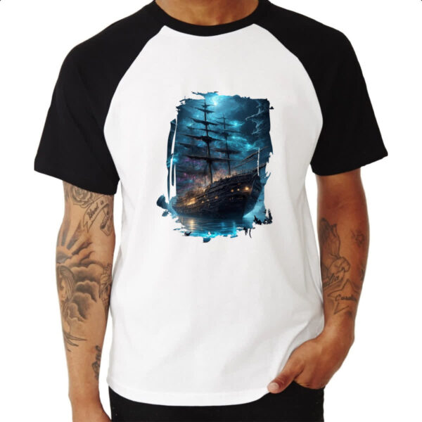 Camiseta Raglan Navio fantasma - Imagem 3
