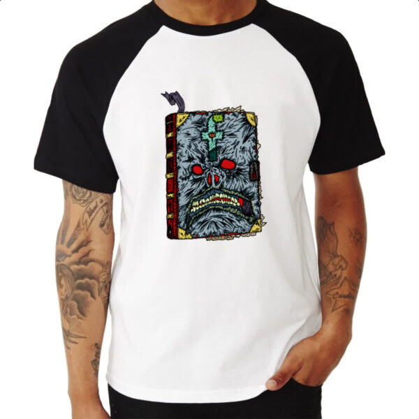 Camiseta Raglan Necronomicon Ilustracao - Imagem 3