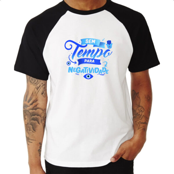 Camiseta Raglan Olho grego tempo negatividade - Imagem 3