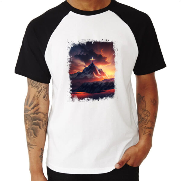 Camiseta Raglan A fe move montanhas 2 - Imagem 3