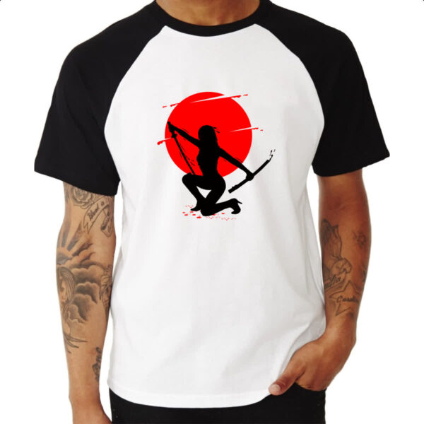 Camiseta Raglan Samurai girl silhueta - Imagem 3