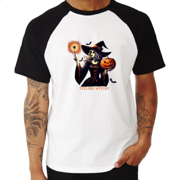Camiseta Raglan Sentindo-se bruxa - Imagem 3
