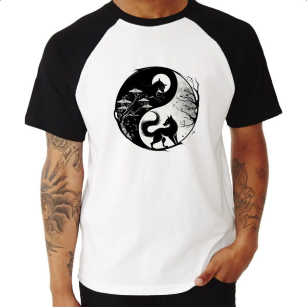 Camiseta Raglan Yin e Yang Raposas - Imagem 3
