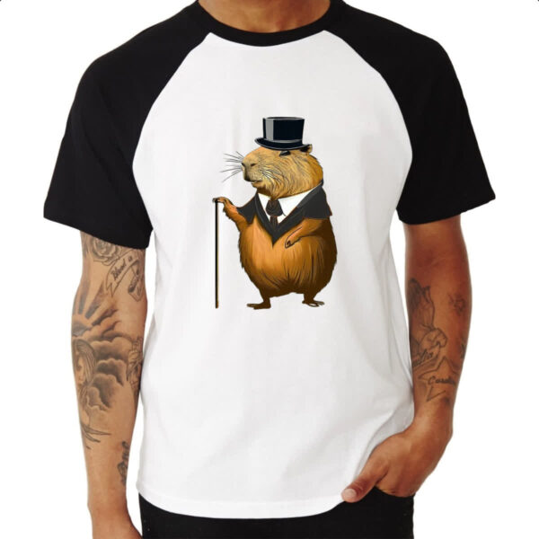 Camiseta Raglan Capivara aristocrata - Imagem 3