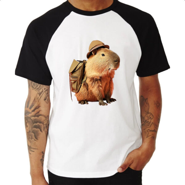 Camiseta Raglan Capivara aventureira - Imagem 3