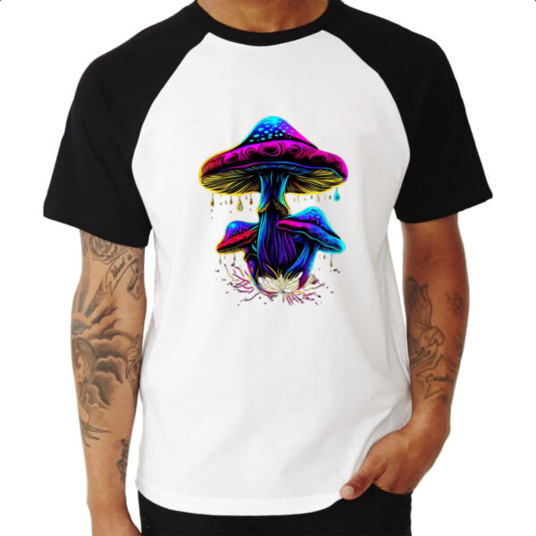 Camiseta Raglan Cogumelos neon - Imagem 3