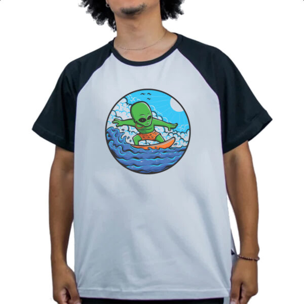 Camiseta Raglan Alien Surfista - Imagem 4