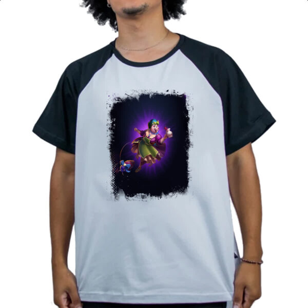 Camiseta Raglan Empires and Puzzles Heroi Hulda - Imagem 4