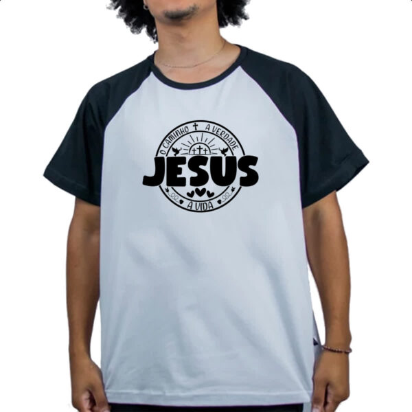 Camiseta Raglan Jesus caminho verdade e a vida 01 - Imagem 4