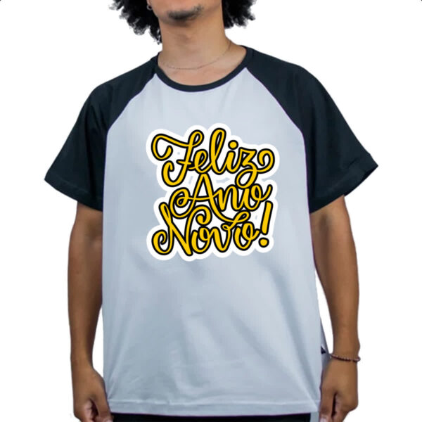 Camiseta Raglan Feliz ano novo escrita dourada - Imagem 4