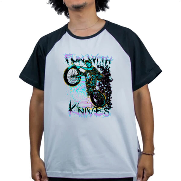 Camiseta Raglan Fun with knives - Imagem 4