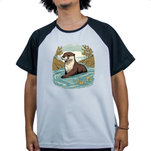 Camiseta Raglan Lontra nadando - Imagem 4