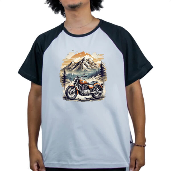 Camiseta Raglan Motocicleta vintage montanhas - Imagem 4