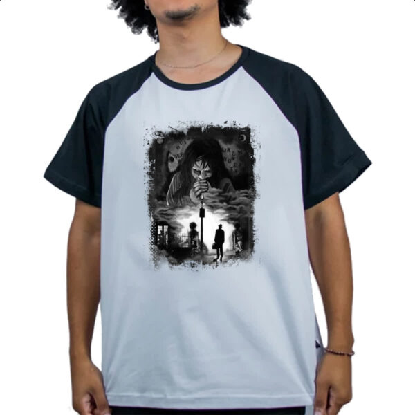 Camiseta Raglan O exorcista PB - Imagem 4