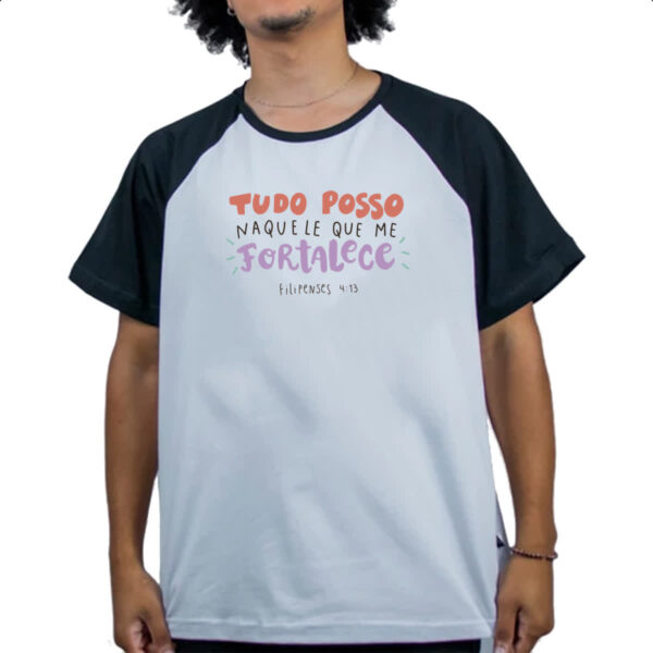 Camiseta Raglan Religioso Tudo posso me fortalece - Imagem 4