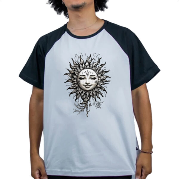 Camiseta Raglan Sol blackwork tatoo style - Imagem 4