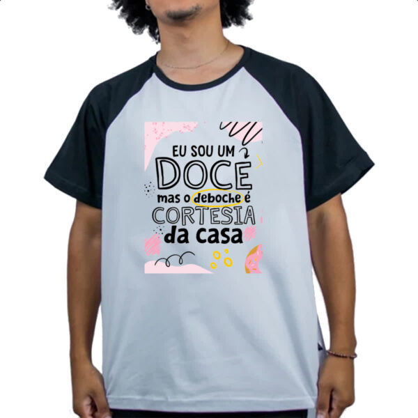 Camiseta Raglan Sou doce mas deboche e cortesia - Imagem 4