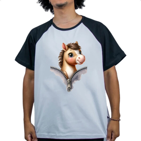 Camiseta Raglan Cavalo no ziper - Imagem 4