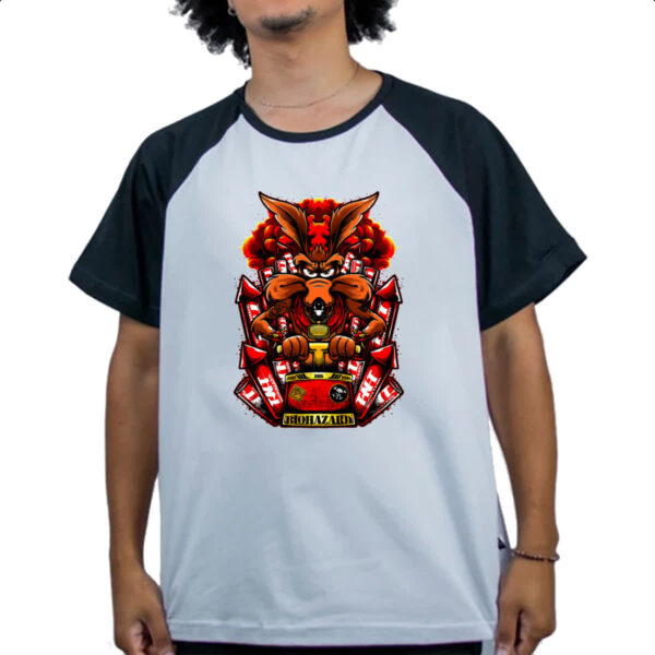 Camiseta Raglan Coyote Biohazard - Imagem 4
