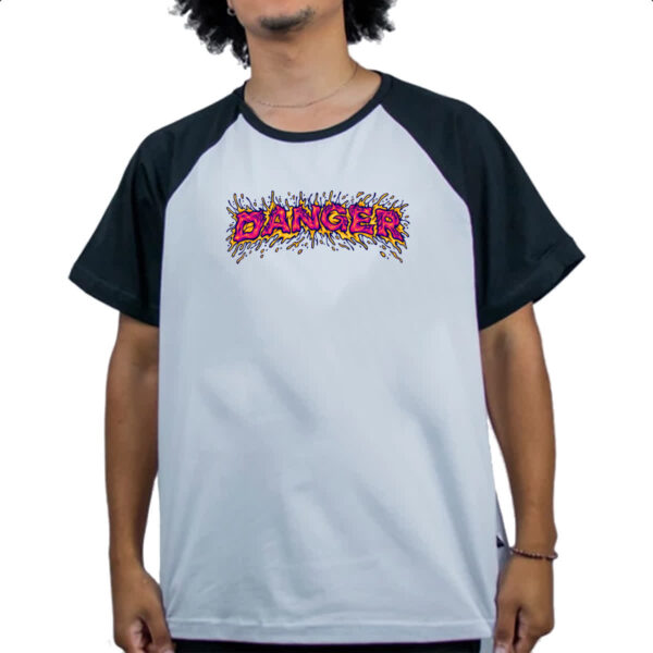 Camiseta Raglan Danger splash - Imagem 4