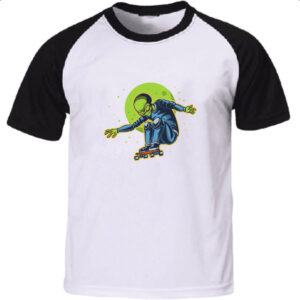 Camiseta Raglan Alien skatista