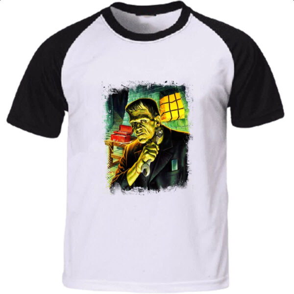 Camiseta Raglan Frankenstein Apertando os parafusos