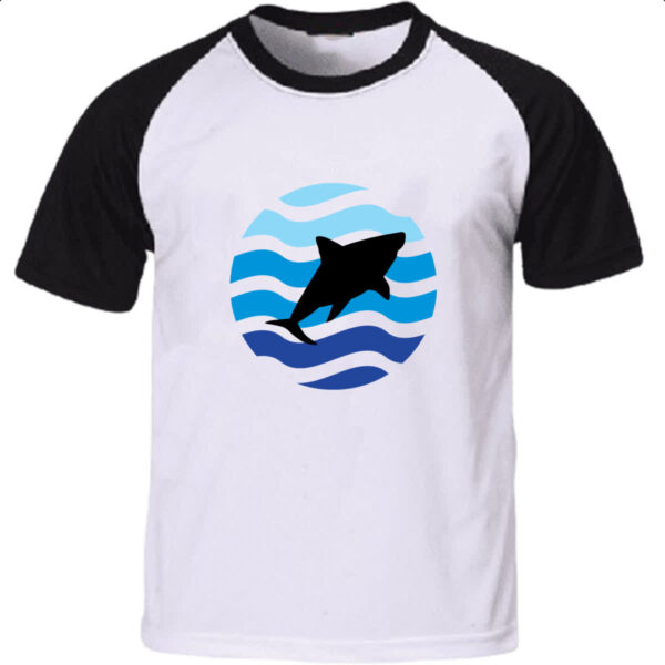 Camiseta Raglan Animais marinhos tubarao silhueta sunset