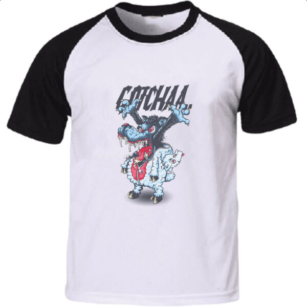 Camiseta Raglan Lobo em pele de cordeiro