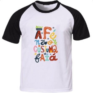 Camiseta Raglan A fe nao costuma faia elementos nordestinos