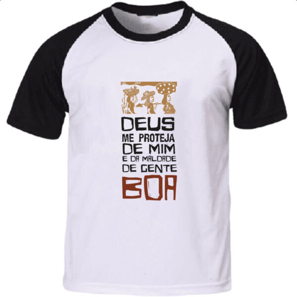 Camiseta Raglan Deus me proteja da maldade boa