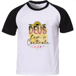 Camiseta Raglan Deus tem o controle