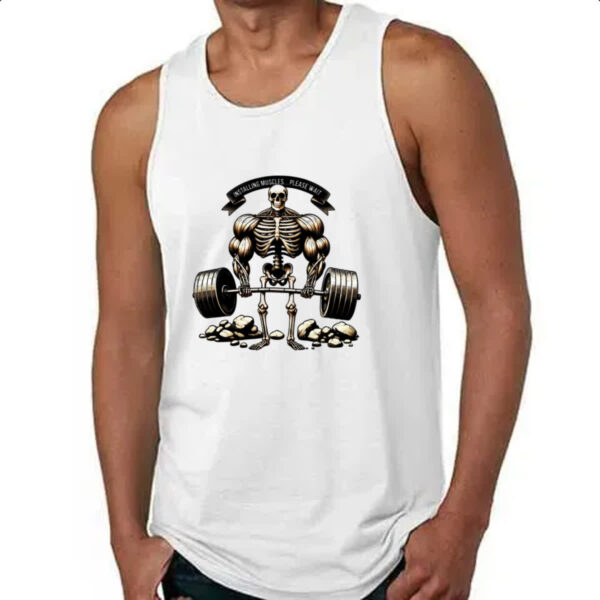 Camiseta Regata Caveira instalando musculos - Imagem 4