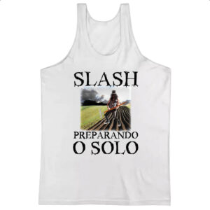 Camiseta Regata Slash preparando o solo