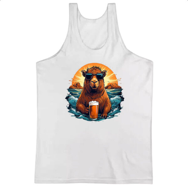 Camiseta Regata Capivare de boas na praia tomando uma