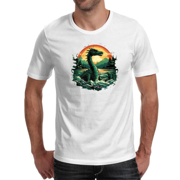 Camiseta Unissex Monstro do Lago Ness Sunset Art - Imagem 2