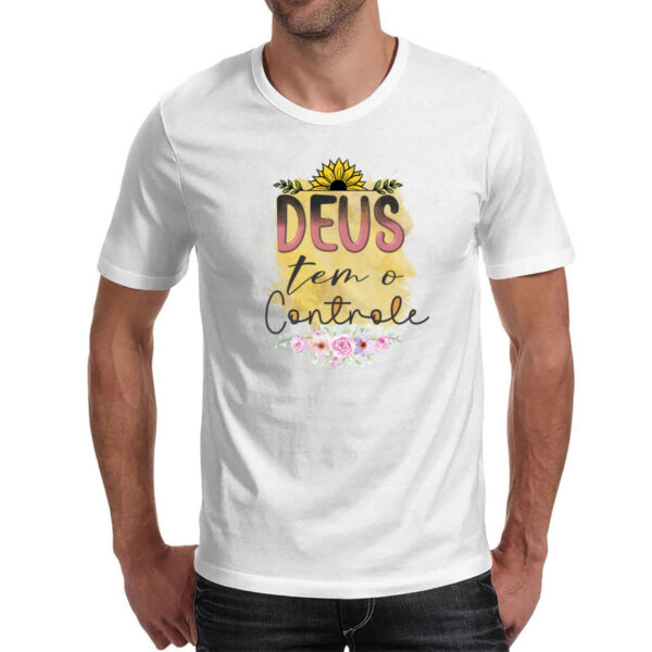 Camiseta Unissex Deus tem o controle - Imagem 2