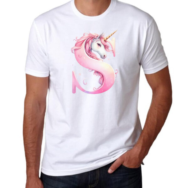 Camiseta Unissex Unicornio Alfabeto Letra S - Imagem 3