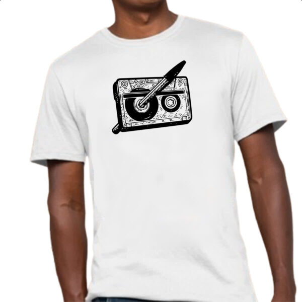 Camiseta Unissex Nostalgia Fita K7 e Caneta - Imagem 4