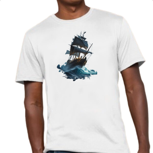Camiseta Unissex Navio em mar aberto - Imagem 4