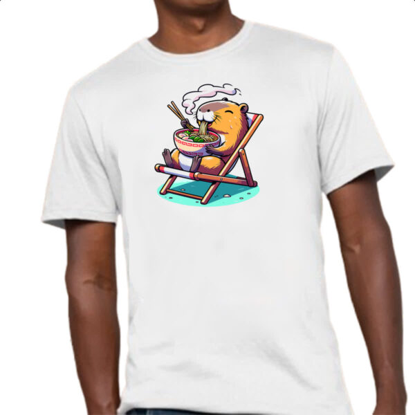 Camiseta Unissex Capivara ferias comendo lamen - Imagem 4