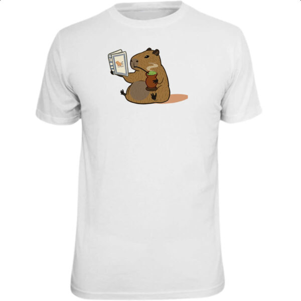 Camiseta Unissex Capivara tomando chimarrao