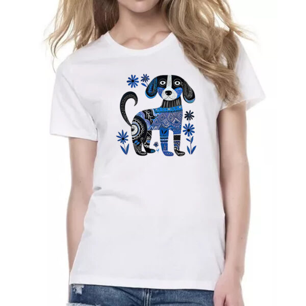 Camiseta Baby Look Cachorro arte escandinava - Imagem 2