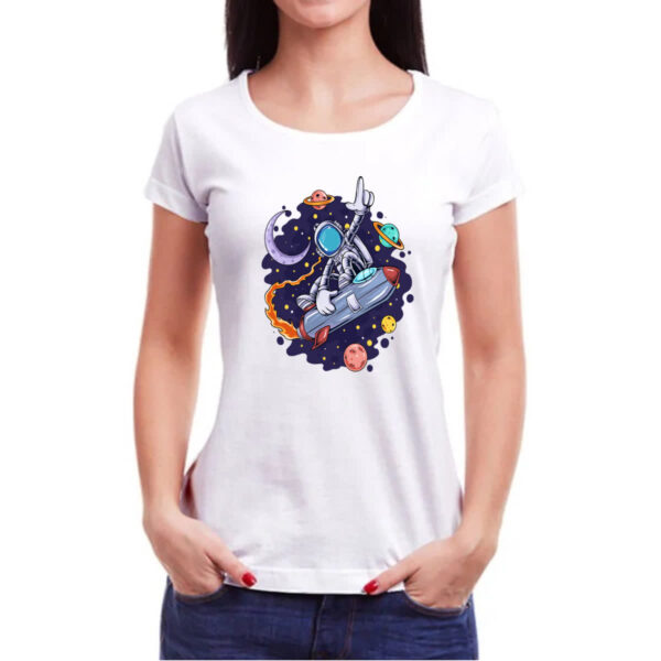Camiseta Baby Look Surfando na nave - Image 3