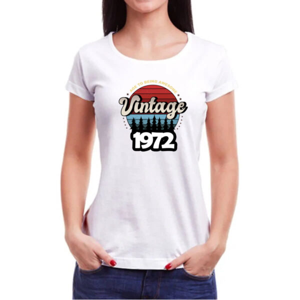 Camiseta Baby Look Vintage being awesome 1972 - Image 3