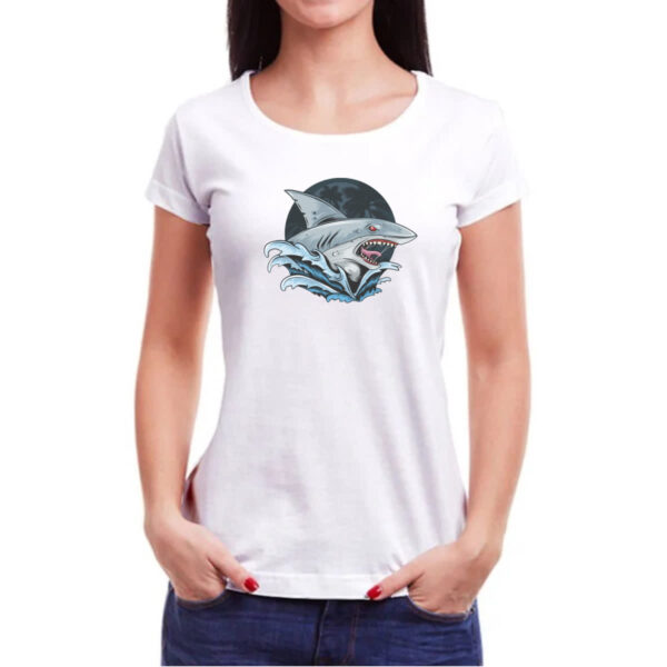 Camiseta Baby Look Tubarao de Malibu - Imagem 3