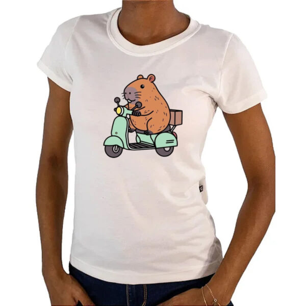 Camiseta Baby Look Capivara na lambreta - Imagem 4