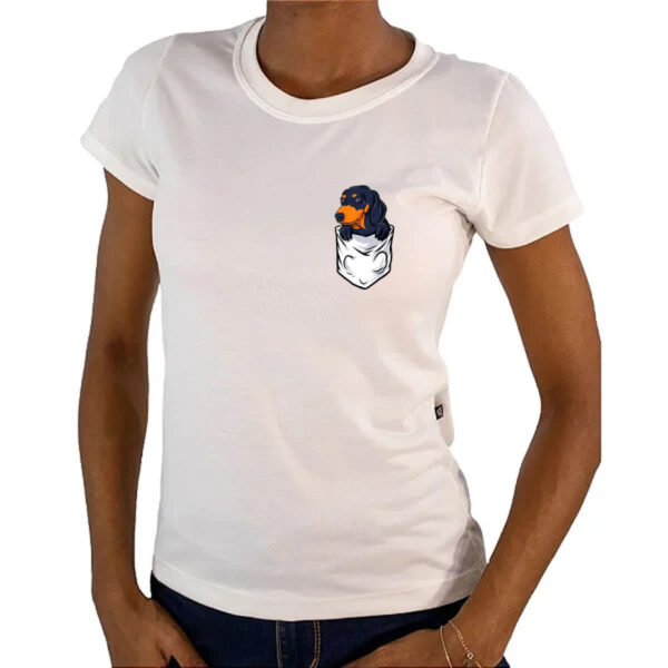 Camiseta Baby Look Cachorro Dachshund no bolso - Imagem 4
