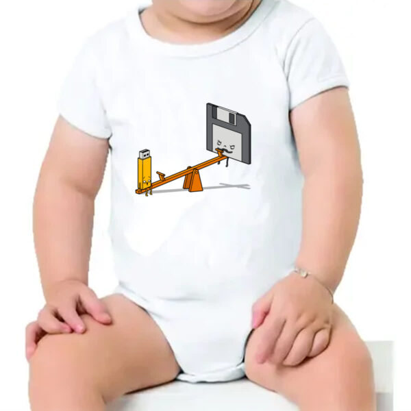 Body infantil TI pendriver e disquete na gangorra - Imagem 4