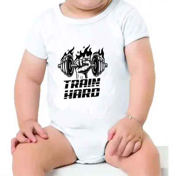 Body infantil Train Hard - Imagem 4