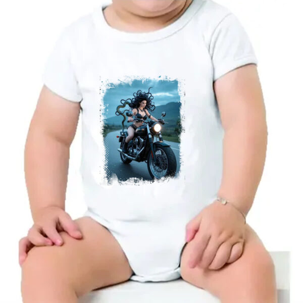 Body infantil Medusa andando de moto - Imagem 4
